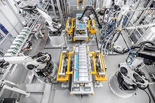 新能源汽車動力電池產業(yè)投資呈現“冰火兩重天” 新能源汽車動力電池產業(yè)投資呈現“冰火兩重天”